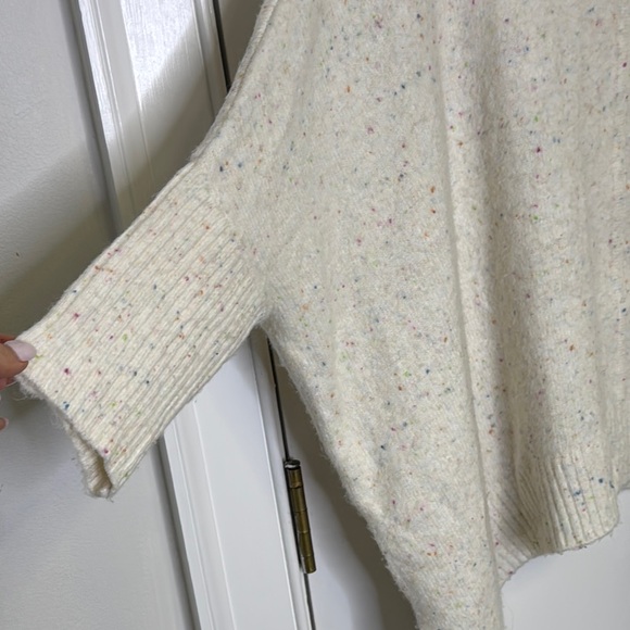 NWOT LOFT Cream Cowl Neck Sweater with Asymmetrical Hem - Picture 5 of 7